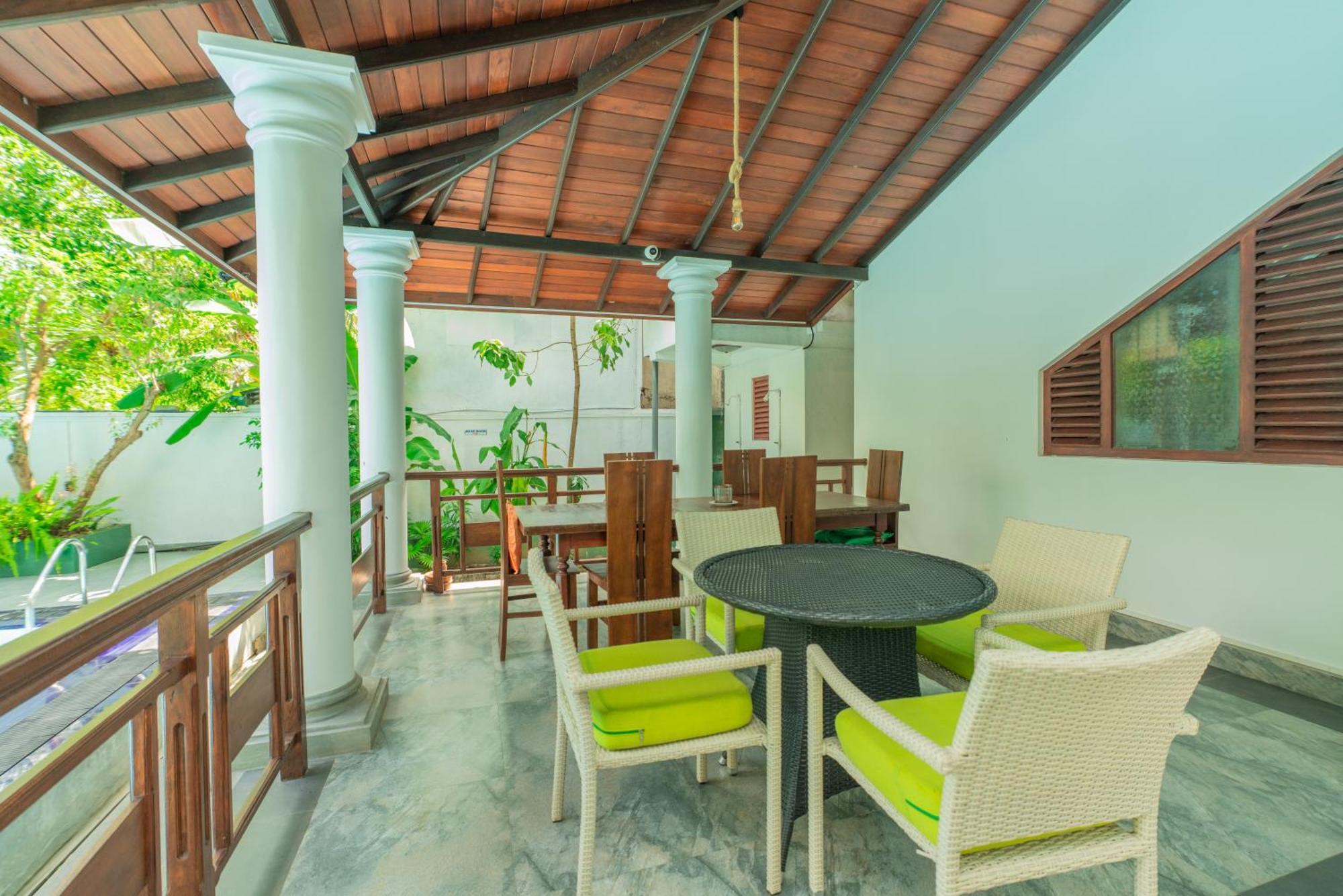 Hotel The Calm Of8 Unawatuna Esterno foto