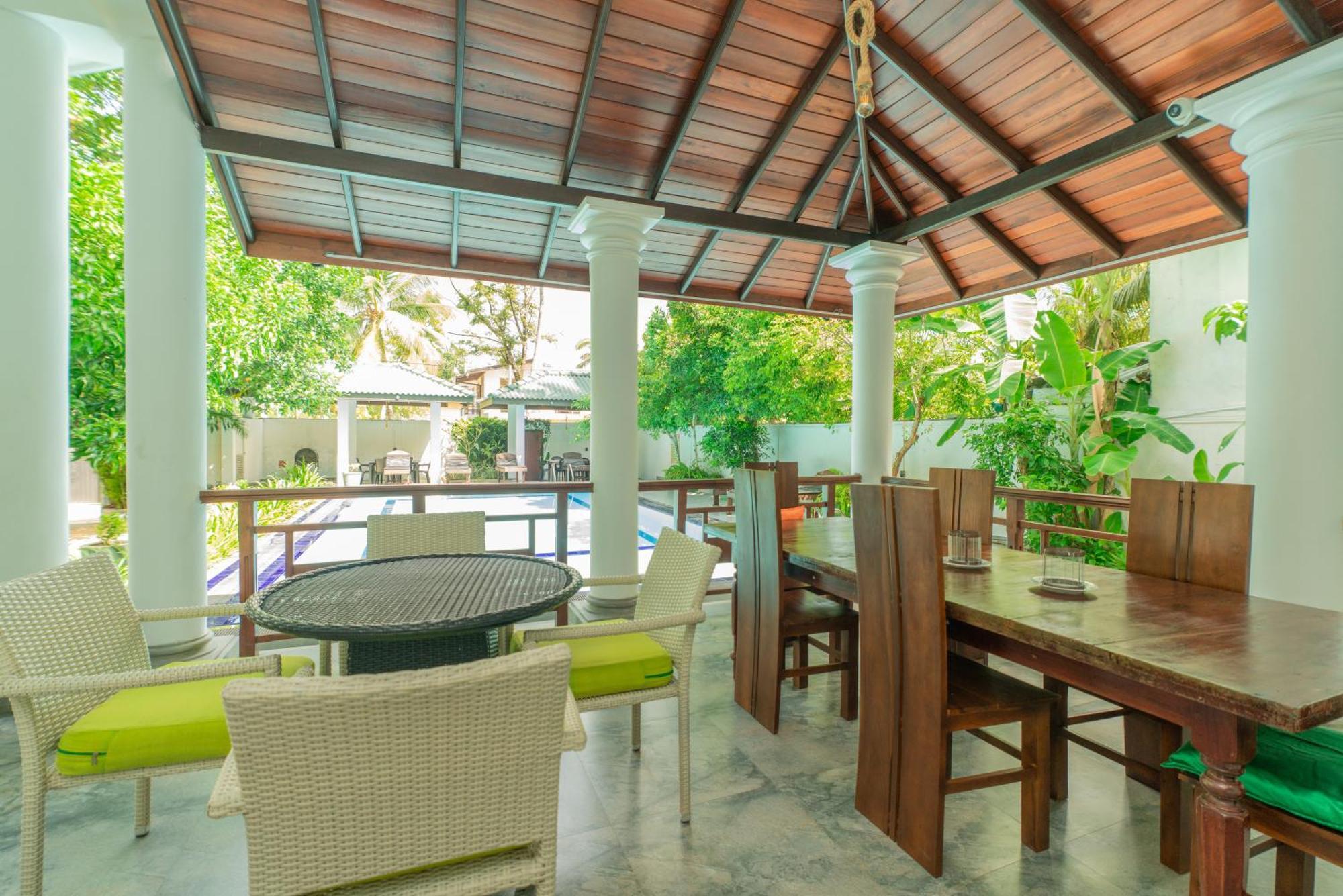 Hotel The Calm Of8 Unawatuna Esterno foto