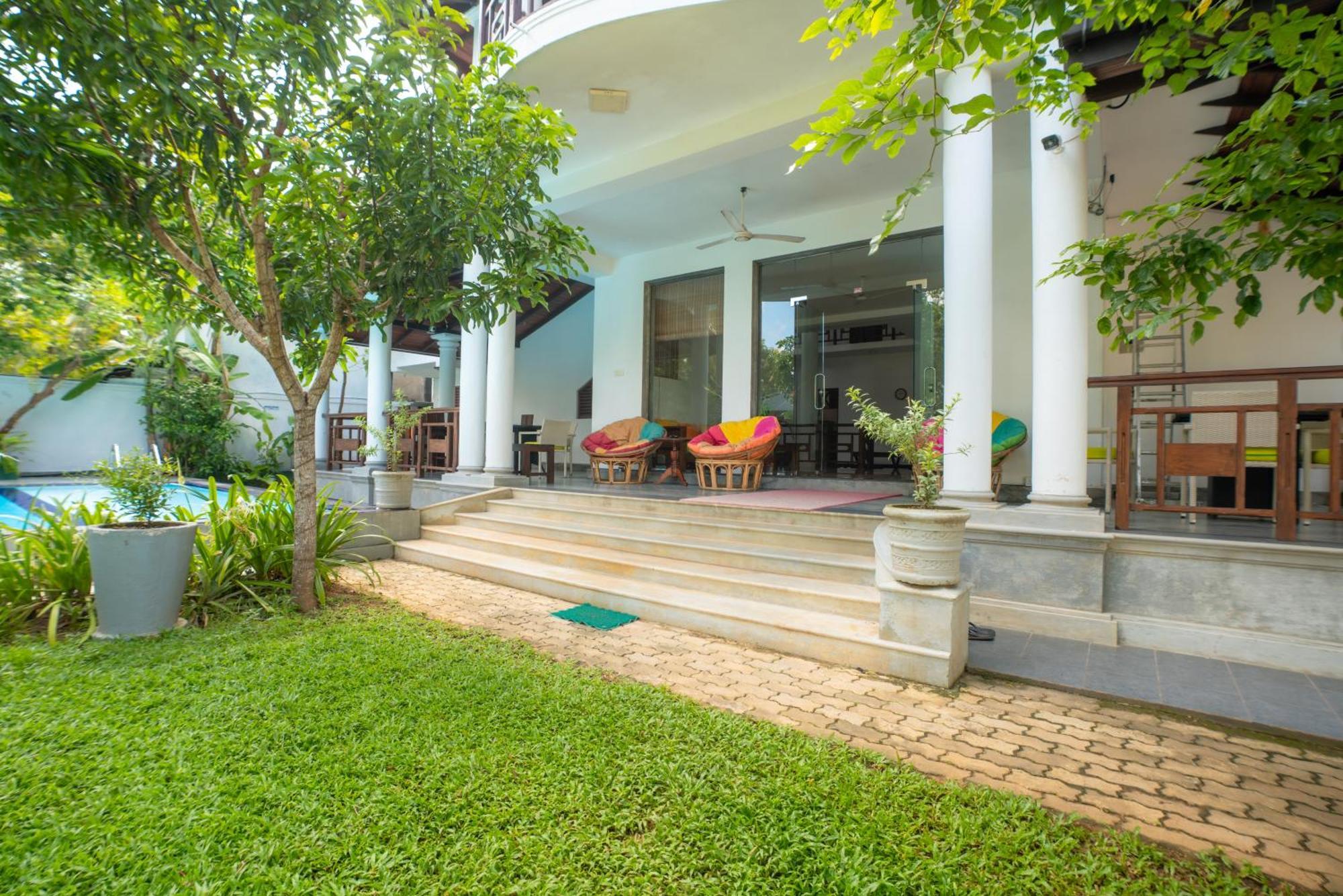 Hotel The Calm Of8 Unawatuna Esterno foto