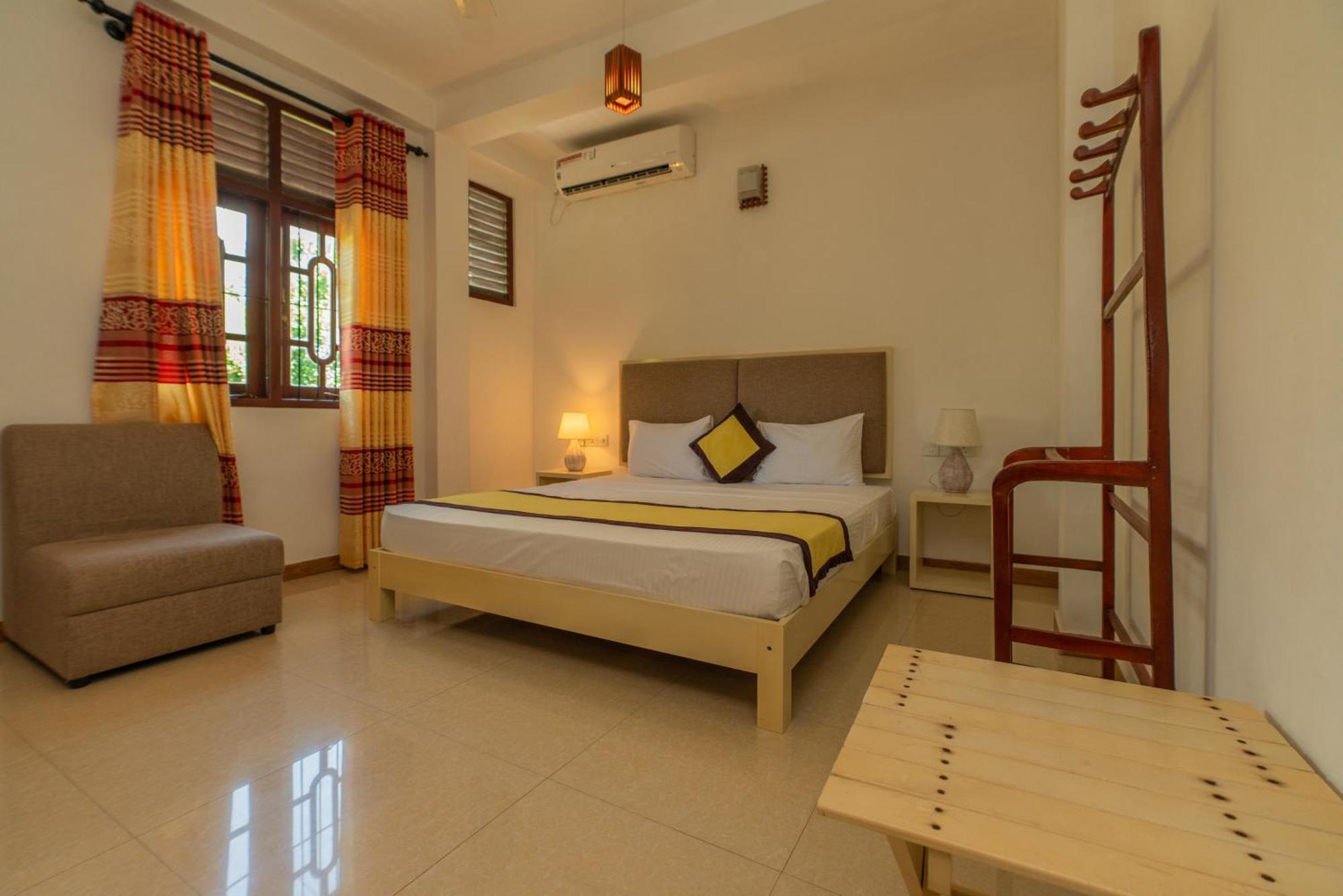 Hotel The Calm Of8 Unawatuna Esterno foto