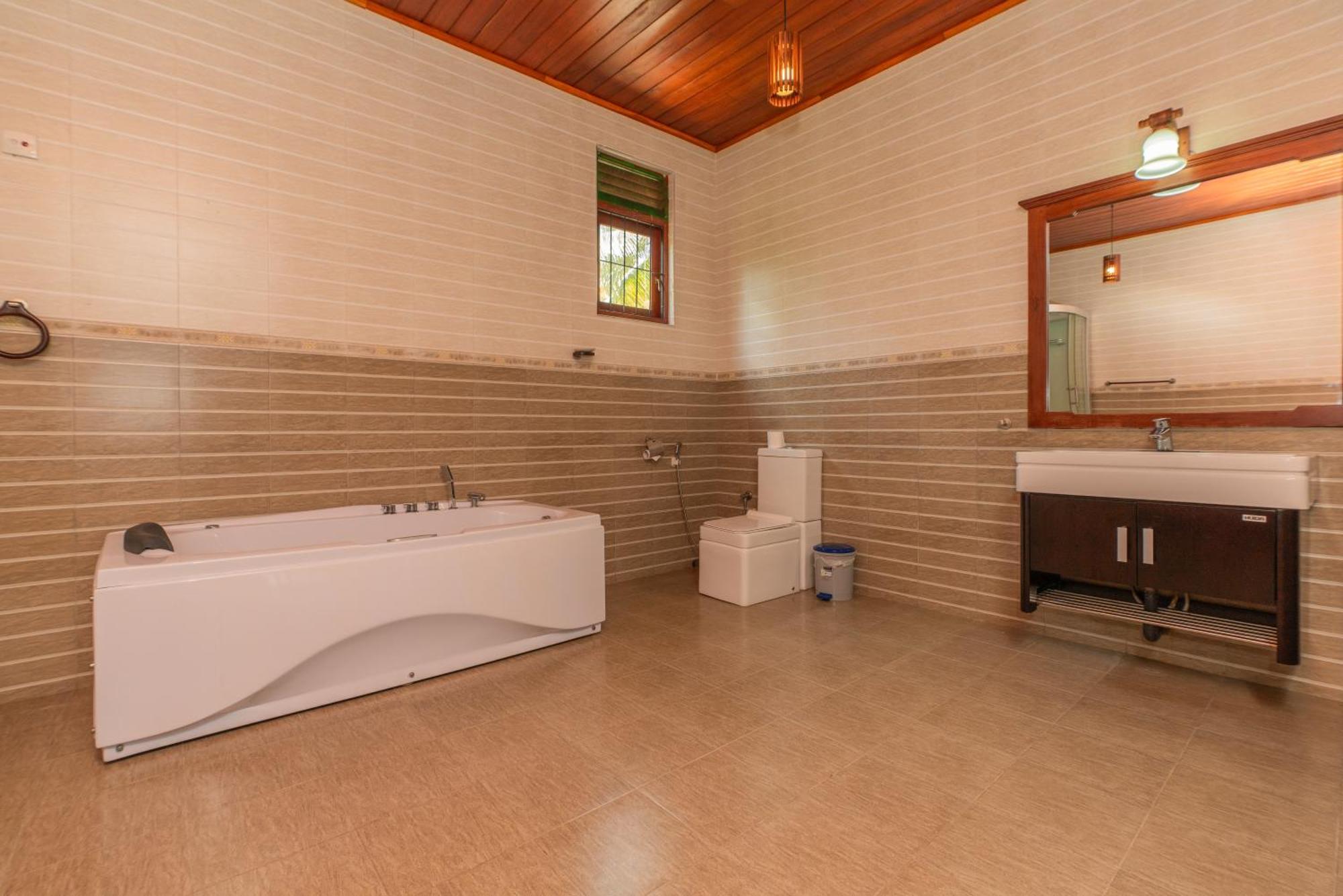 Hotel The Calm Of8 Unawatuna Esterno foto